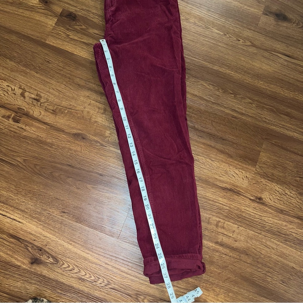 BDG Urban Outfitters Color Corduroy High Waisted Mom Pant in Maroon Size 28 - Picture 3 of 9